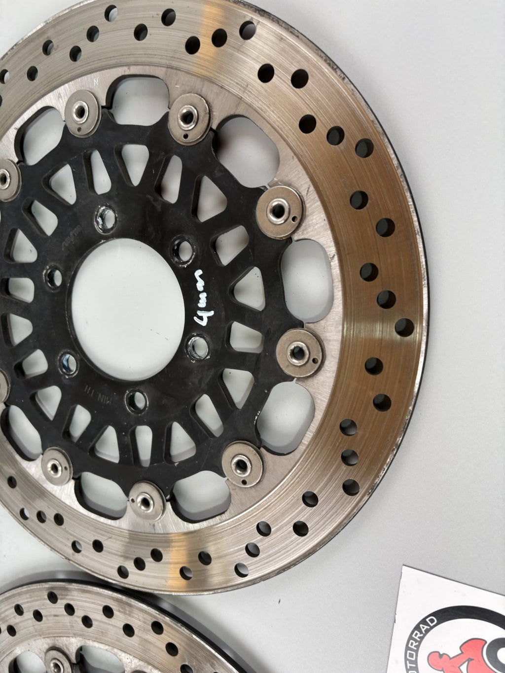 Triumph Daytona 955 T 595 Bremsscheibe Brakedisc Bremsscheiben front vorne 4MM