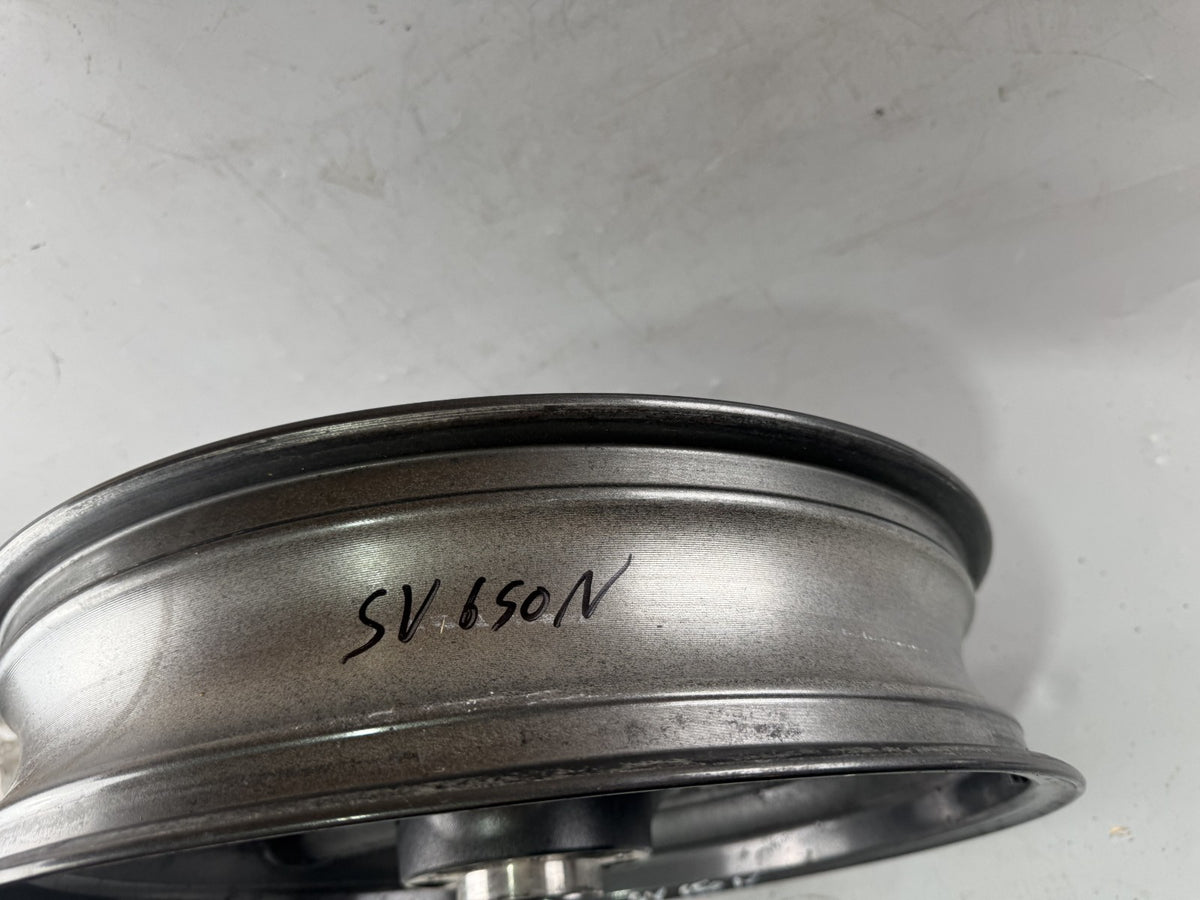 Suzuki SV650 N AV Vorderradfelge Wheel Felge vorne front Rad RIM