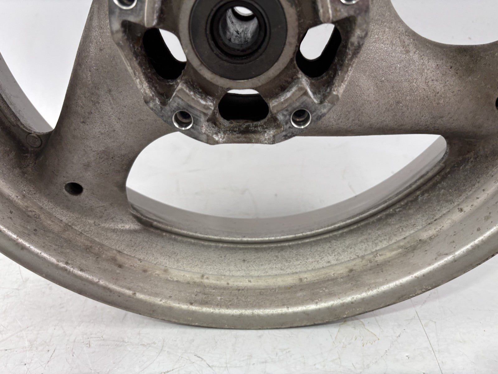 Suzuki RF 600 R GN76A Hinterradfelge Felge Rim Rad hinten back Reifen