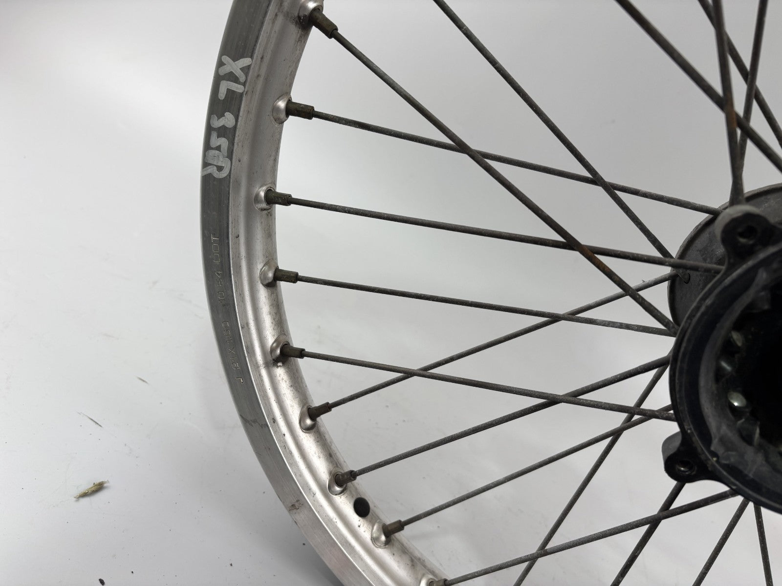 Honda XL350 R ND03 Vorderradfelge Felge Rim Rad vorne front Reifen Rad