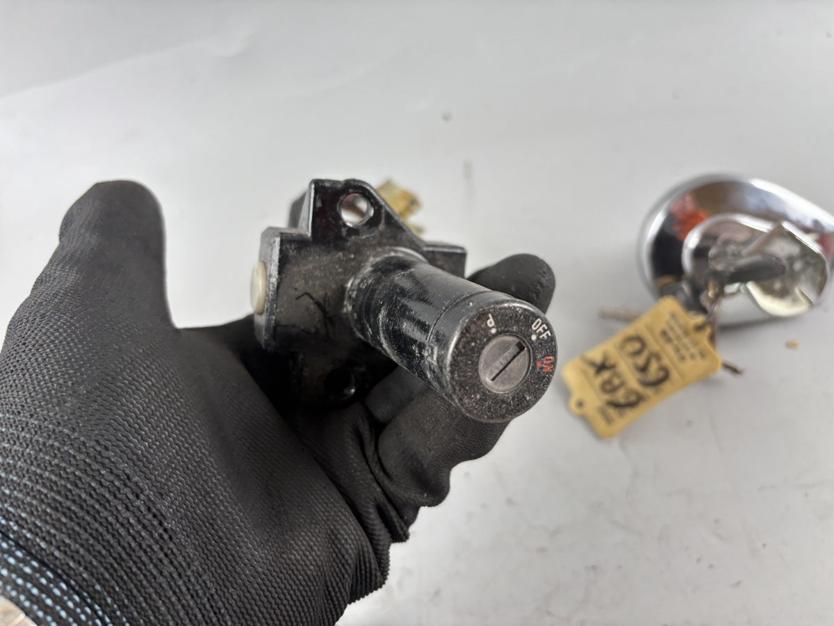 Honda CBX 650 E RC13 Schlosssatz Zündschloss Sitzbank Seat Lock Key