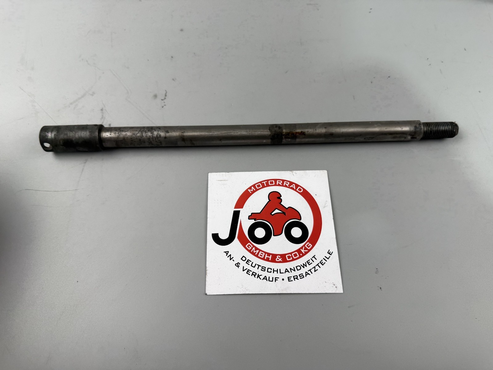 Yamaha XJ900 Diversion 4KM Achse vorne front Steckachse