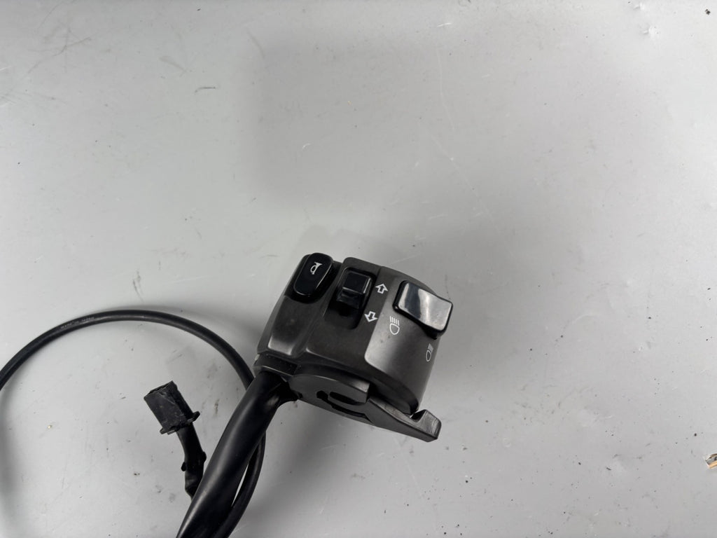 Kawasaki ZRX1100 ZRT10C Lenkerschalter Lenkerarmatur Switch Electric links left