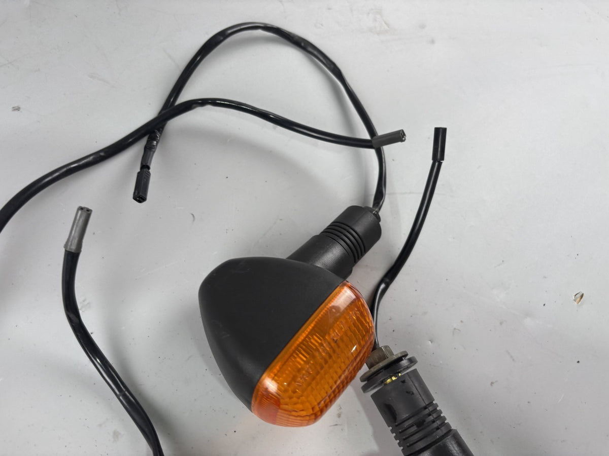 Suzuki SV650 N AV Blinkerpaar Blinkerset Turn Signal Lighters Licht Lampe