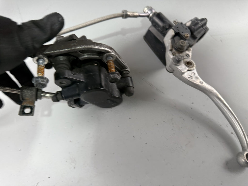 Suzuki GSF600 GN77B Bandit Bremsanlage Brake Bremse front vorne Sattel Pumpe