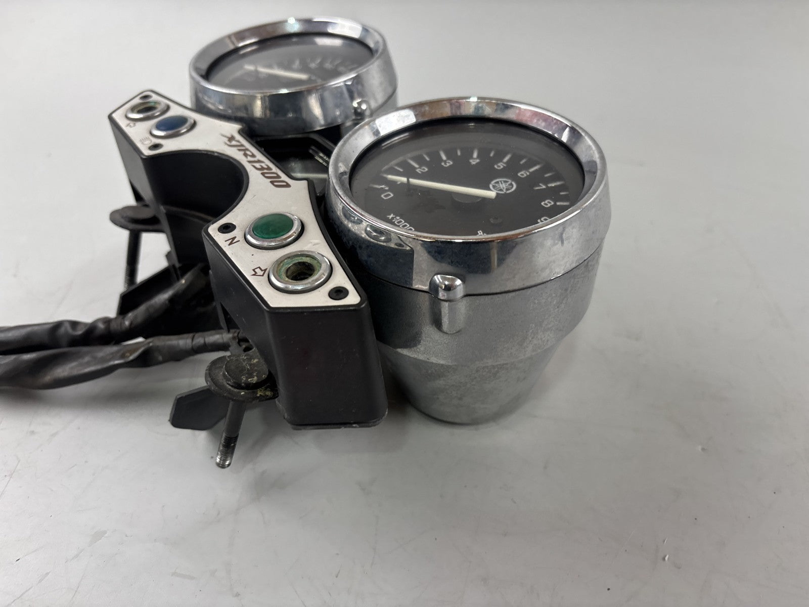 Yamaha XJR1300 RP02 Tacho DZM Drehzahlmesser Speedometer Cockpit Instrumente