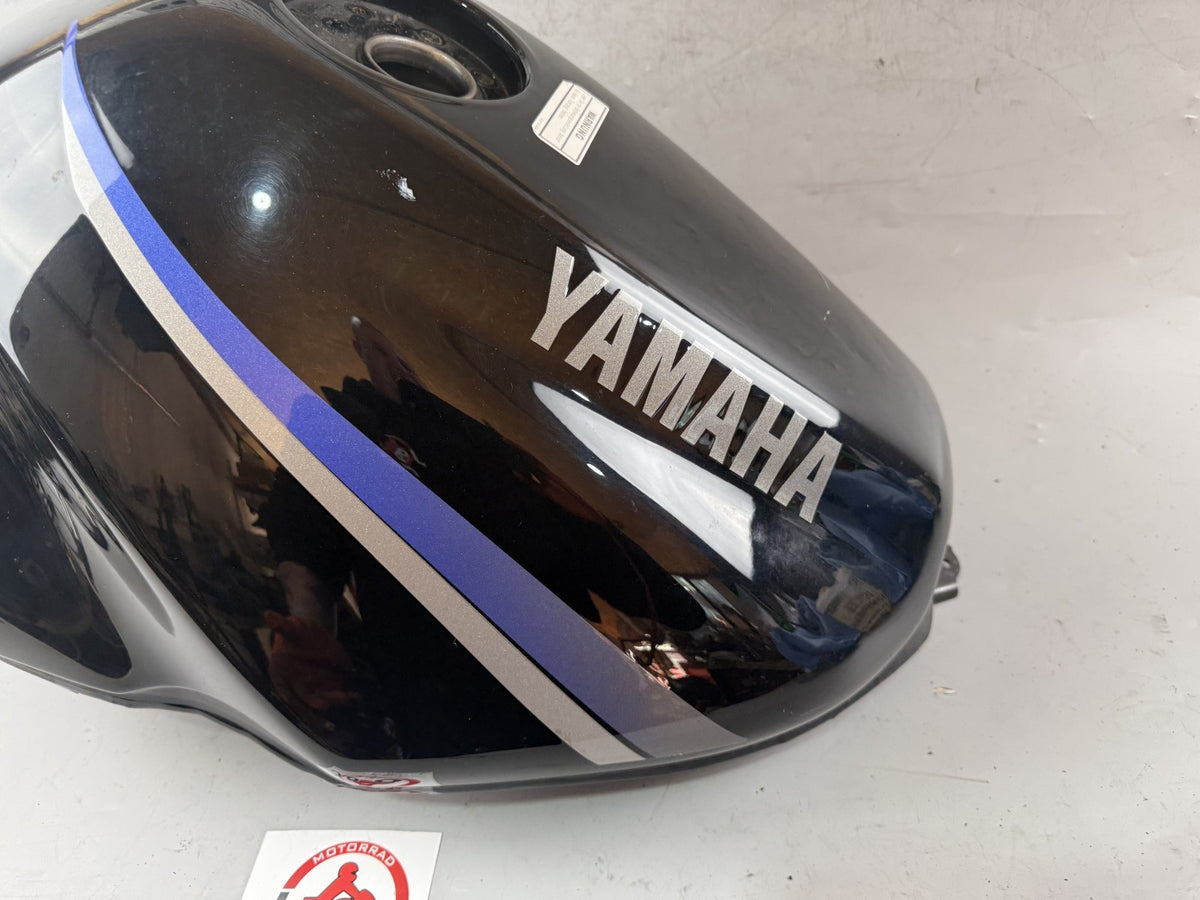 Yamaha XJ 900 Diversion 4KM Tank Benzintank Kraftstofftank Fuel Gas Gasoline