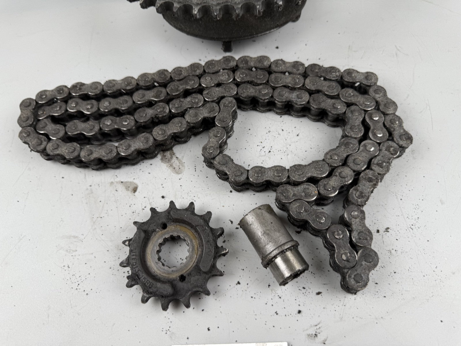 Suzuki GSF600 GN77B Bandit Kettensatz Ritzel Kette Chain Kettenrad Antrieb