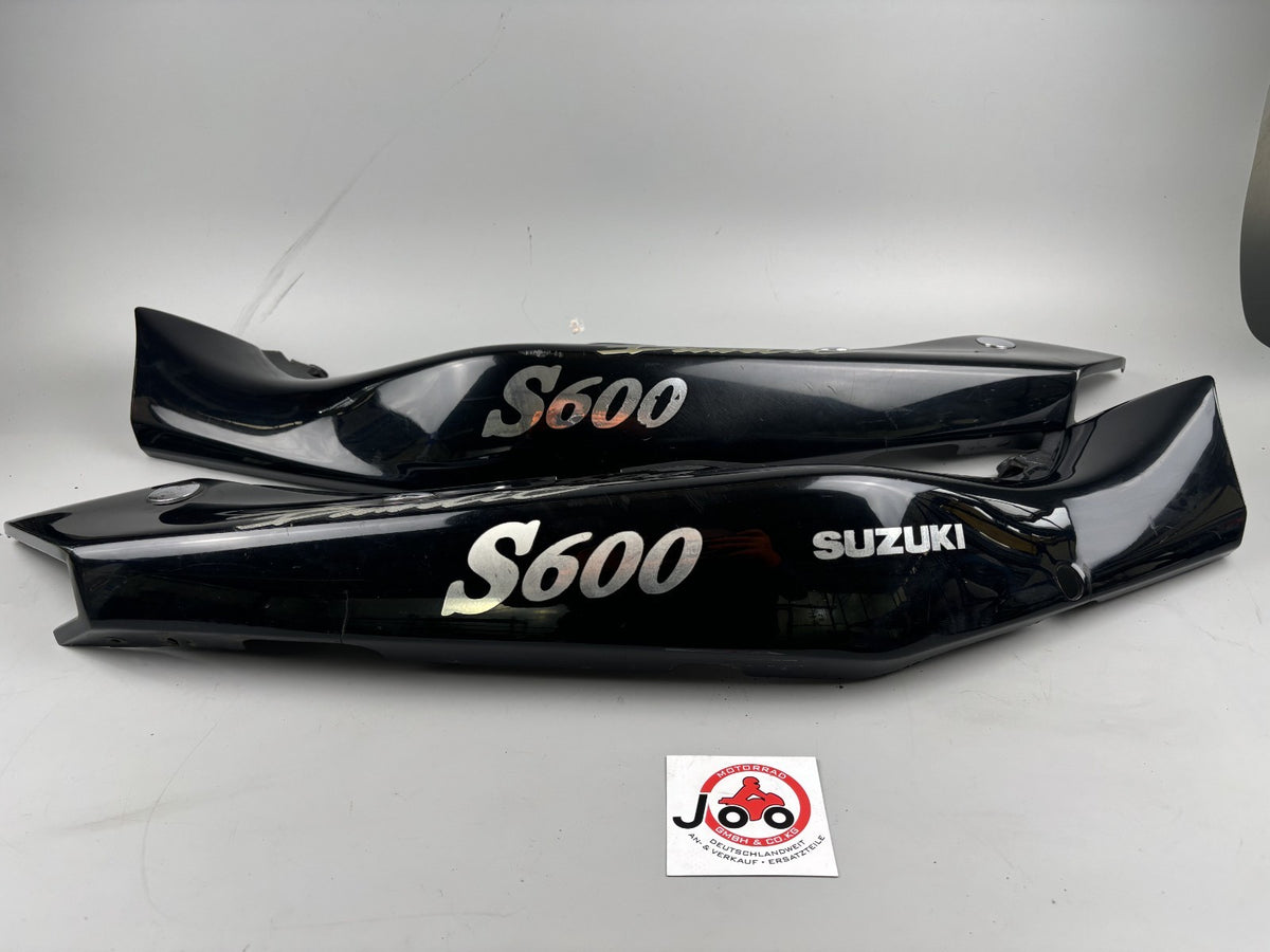 Suzuki GSF600 GN77B Bandit Seitenverkleidung Sidecover Abdeckung Cover hinten