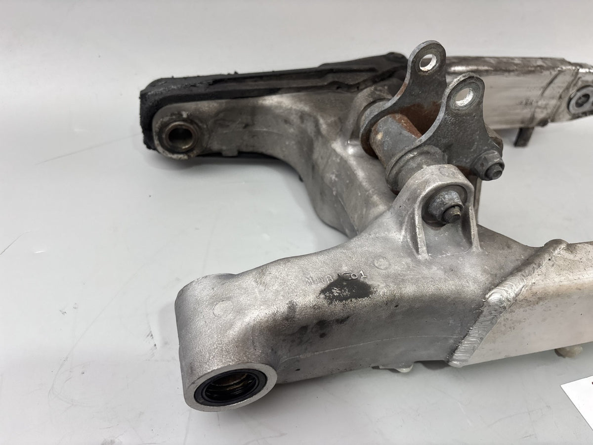 Honda VTR1000 F SC36 Firestorm Schwinge Schwingarm Swing Aufhängung