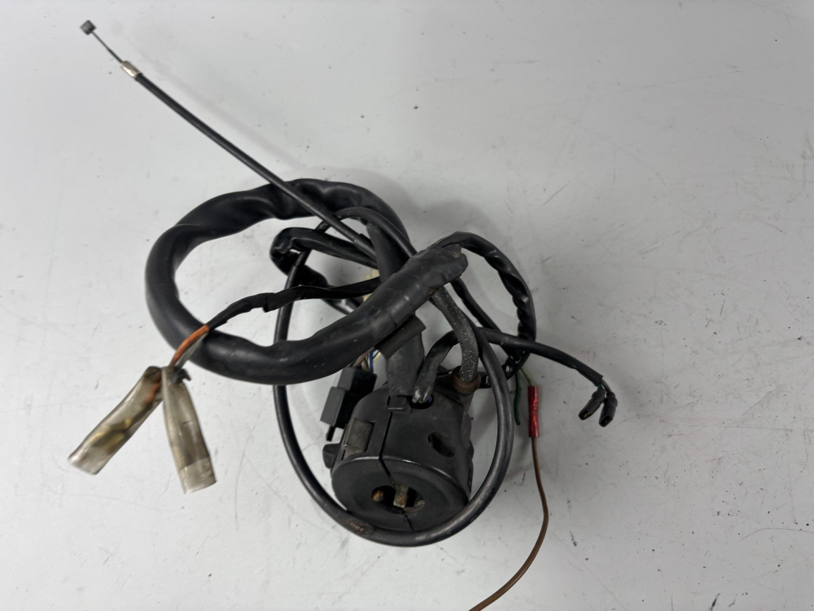 Honda VF 750 F RC15 Lenkerschalter Switch Handlebar Electric Gasgriff links
