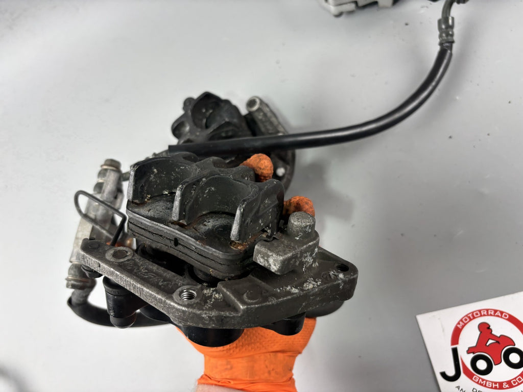 Suzuki GSF600 GN77B Bremsanlage Bremse Brake Sattel Pumpe vorne front