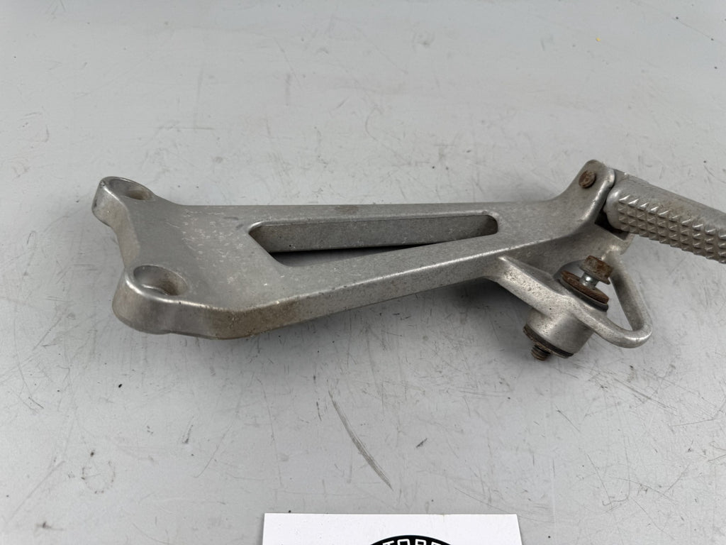 Honda VFR750 F RC36/1 Fußraste hinten rechts Foot Step Hangers back right