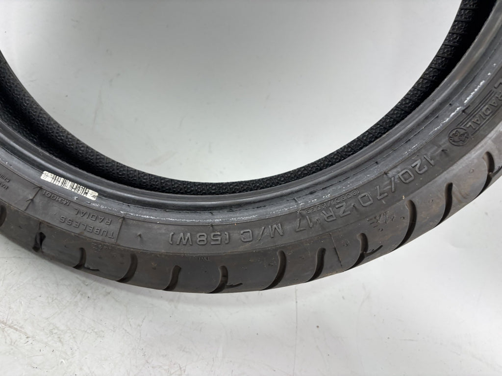 Motorrad Reifen Wheel 120/70 ZR17 Metzeler Roadtec Z6 13/2025 DOT 4,2mm