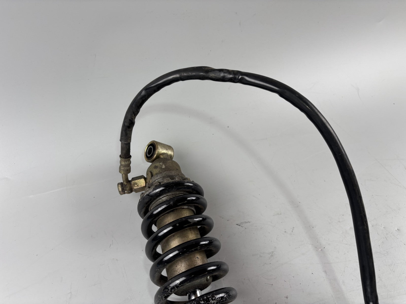 Suzuki GSX 750 F AK11 Federbein Stoßdämpfer Federung Absorber Fork