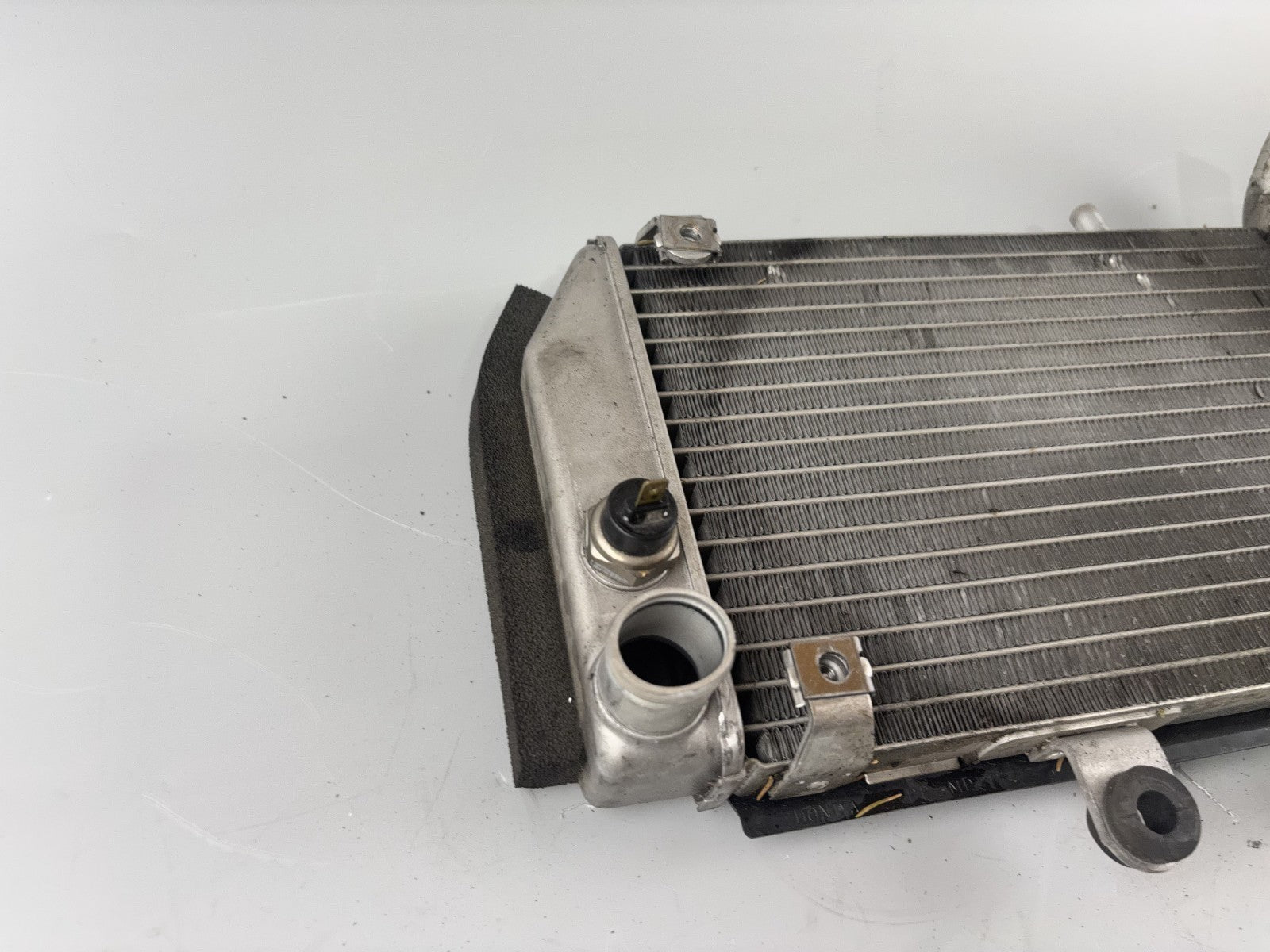 Honda VFR800 RC46/2 VTEC Wasserkühler Watercooler Liquid Kühlung rechts right