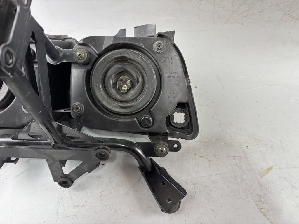 Yamaha FZS600 Fazer RJ02 Scheinwerfer Maske Headlight Licht Lampe Kanzel