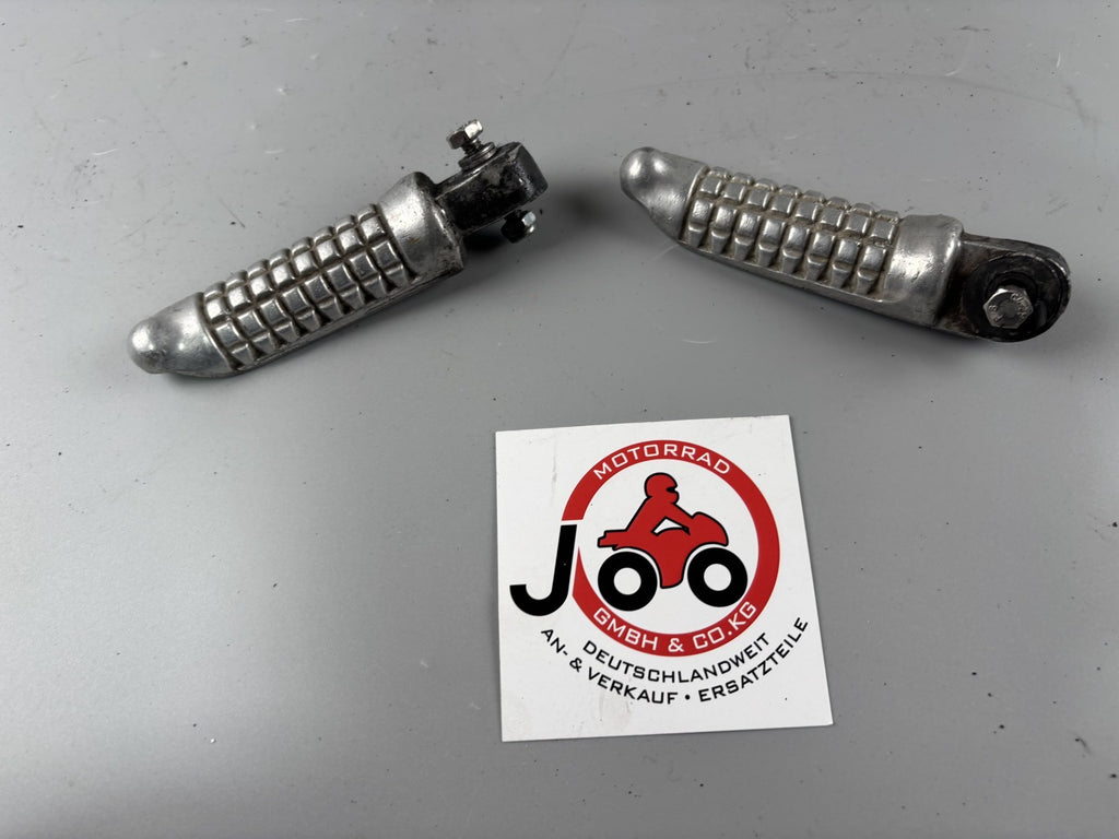 Suzuki GSF600 GN77B Soziusfußrasten Beifahrer Fußrasten Steps Hangers hinten