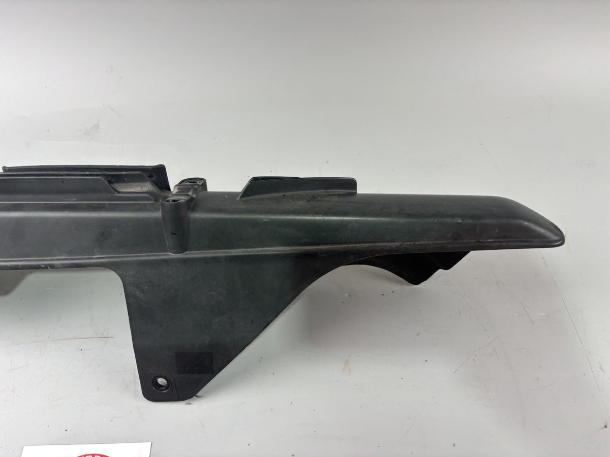 Honda VFR800 RC46/2 VTEC Kettenschutz Chain Cover Abdeckung Verkleidung