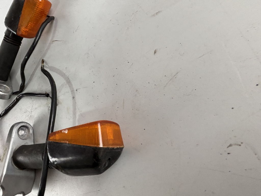 Honda CBX 650 E RC13 Blinkerset Blinkerpaar Signal Turn vorne hinten Halter