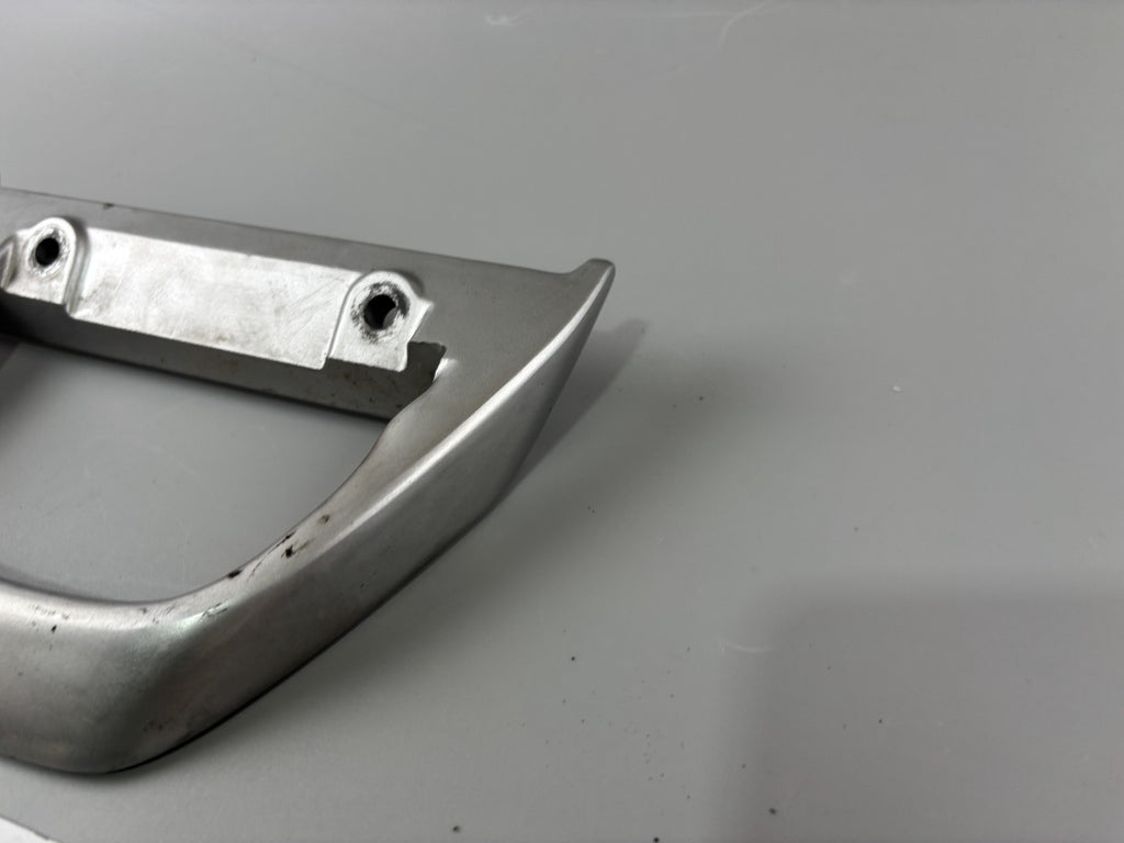 Suzuki GS 500 EU GM51B Soziusgriff Beifahrergriff Holder Spoiler Heck hinten