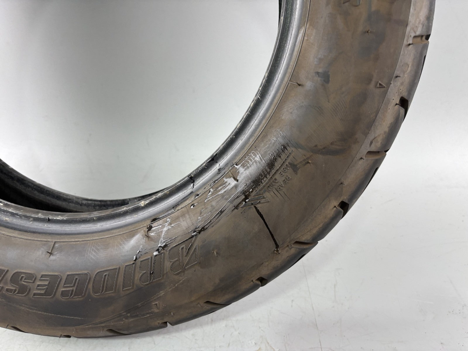 Motorrad Reifen Wheel 140/90 15 Bridgestone Exedra Max 12/2023 DOT 6,5mm