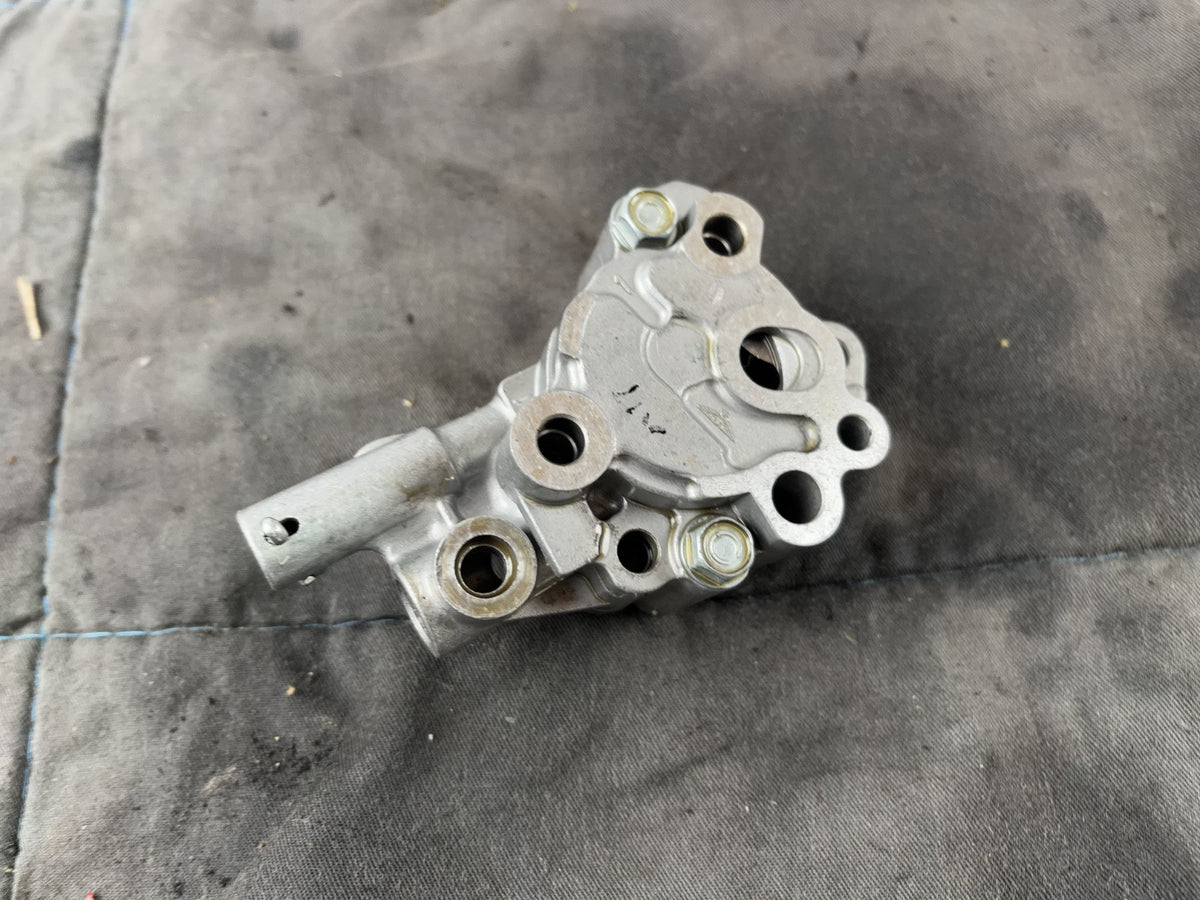 Honda SLR 650 Vigor FX 650 RD09 Ölpumpe Oilpump Schmiermittelpumpe Motor Engine