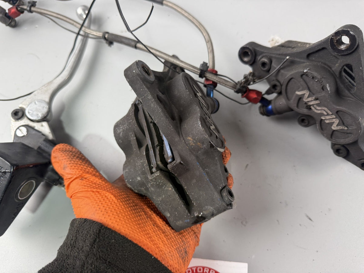 Suzuki GSX - R 1100 GV73C Bremsanlage Bremse Brake Sattel Pumpe vorne front