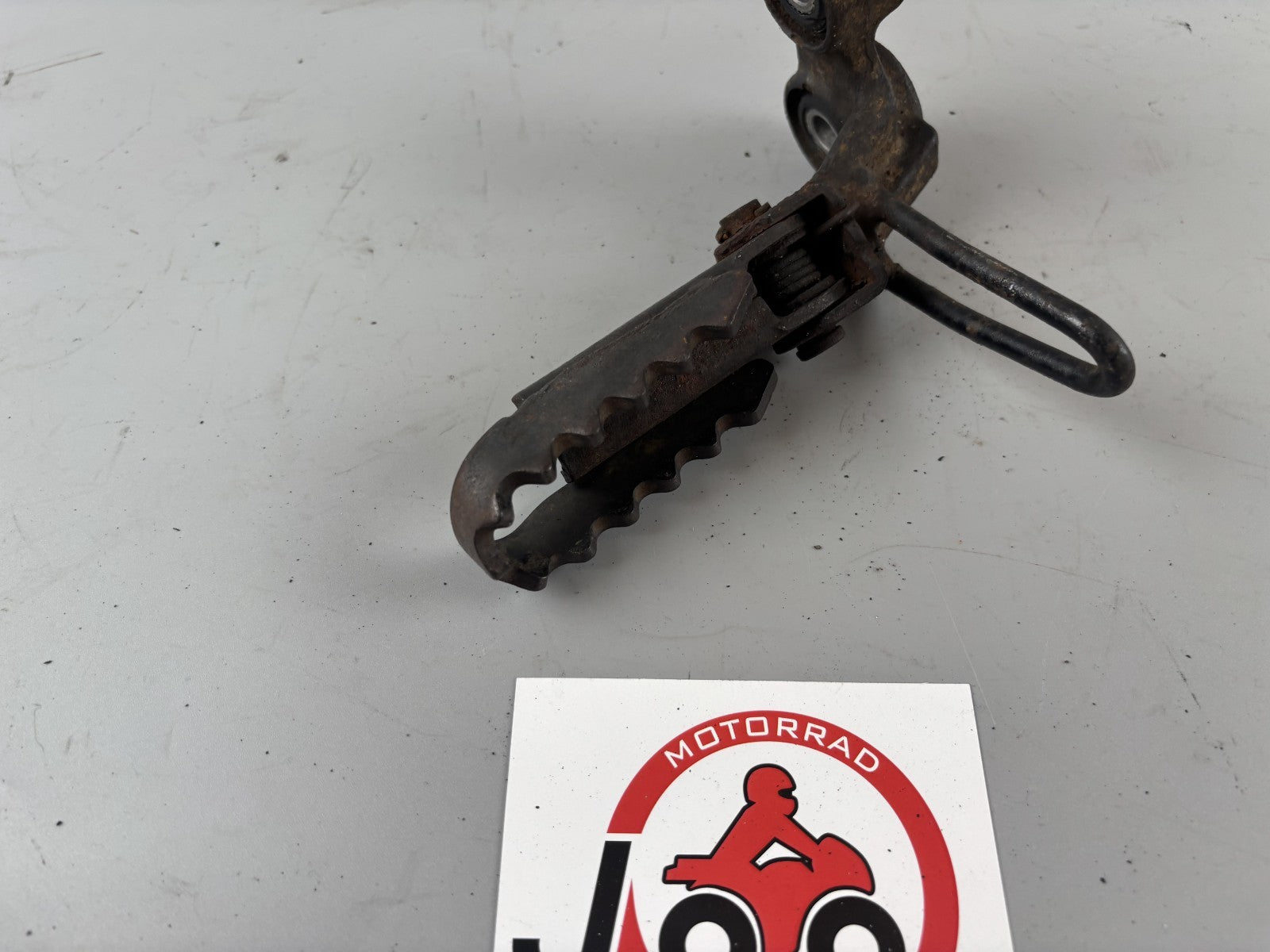 Suzuki DR 800 S DR BIG SR43 A/B Fußraste Fahrerfußraste Hanger links left