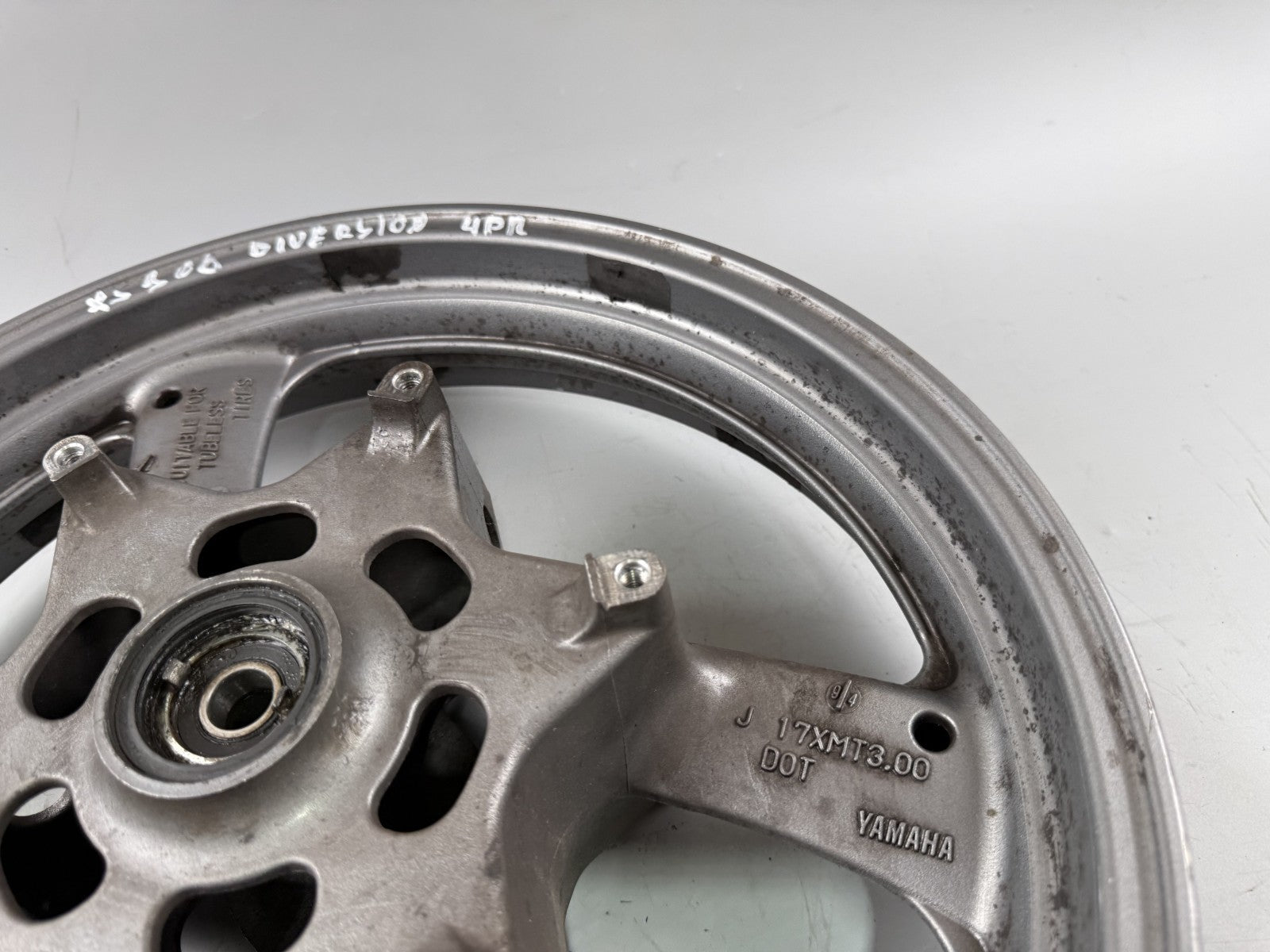Yamaha XJ900 Diversion 4KM Vorderradfelge Rim vorne front Rad Felge