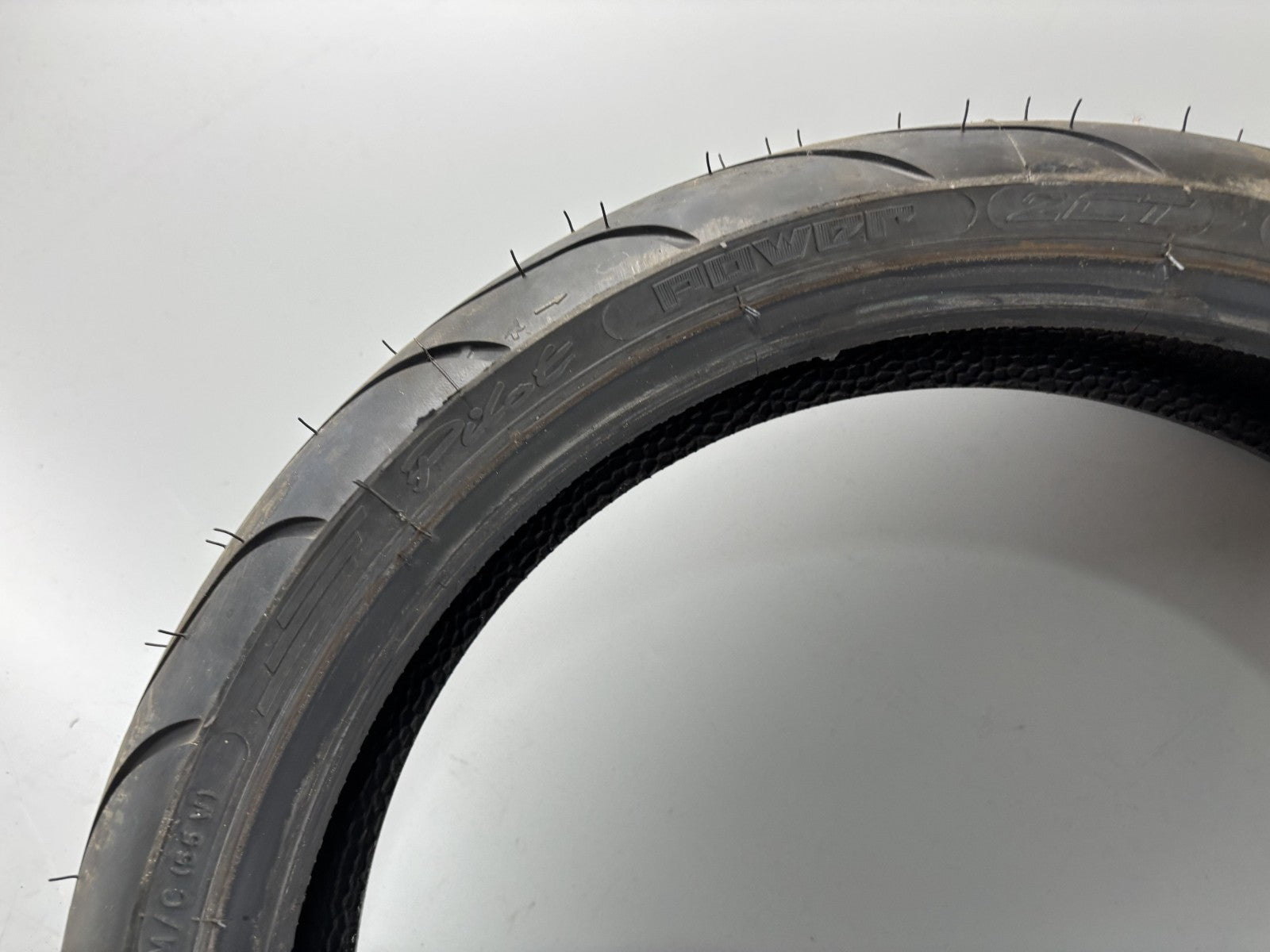 Motorrad Reifen Wheel 120/60 ZR17 Michelin Pilot 12/2022 DOT 5mm