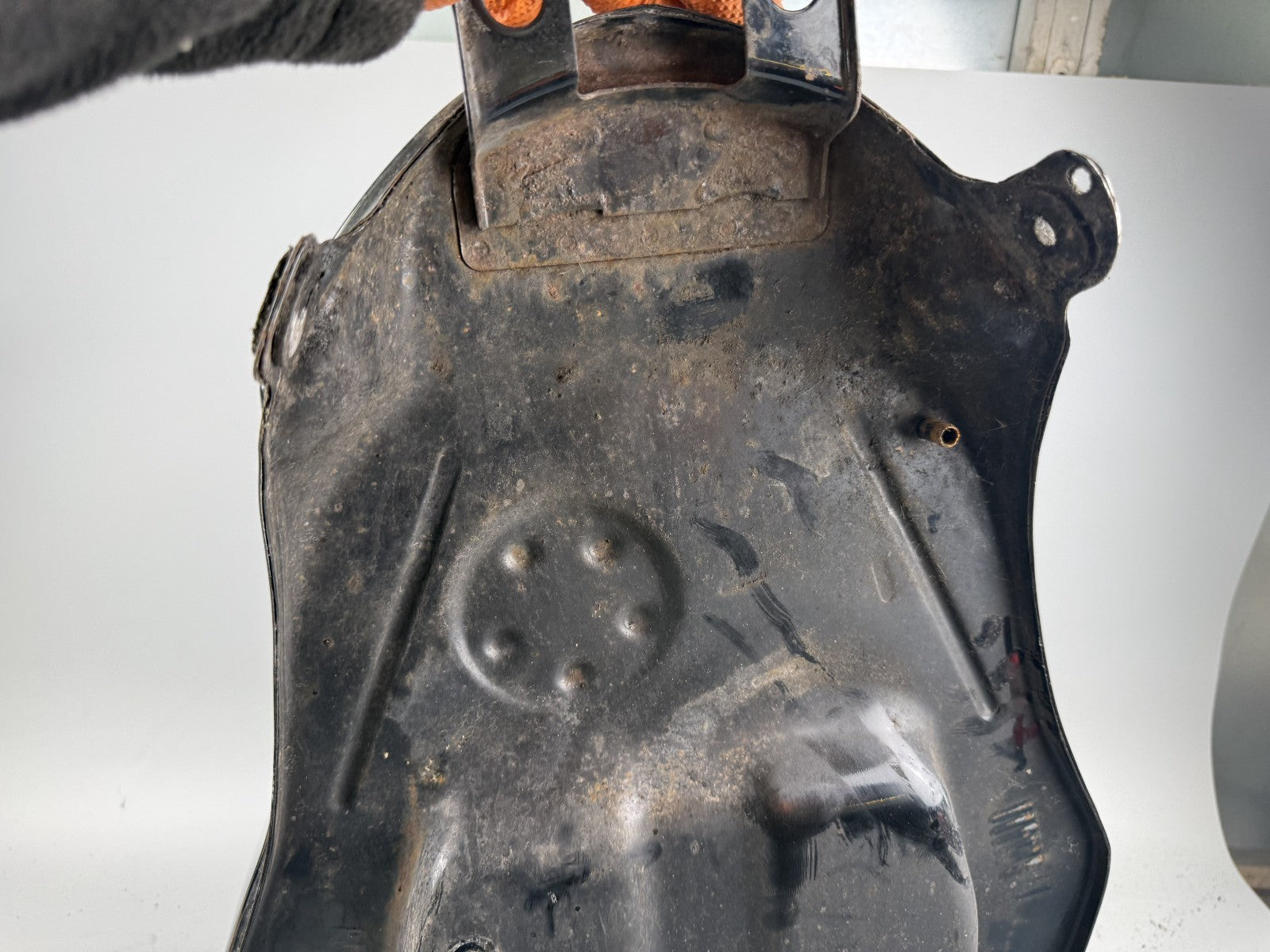 Suzuki GSF600 GN77B Tank Benzintank Kraftstofftank Treibstofftank Fuel Gasoline