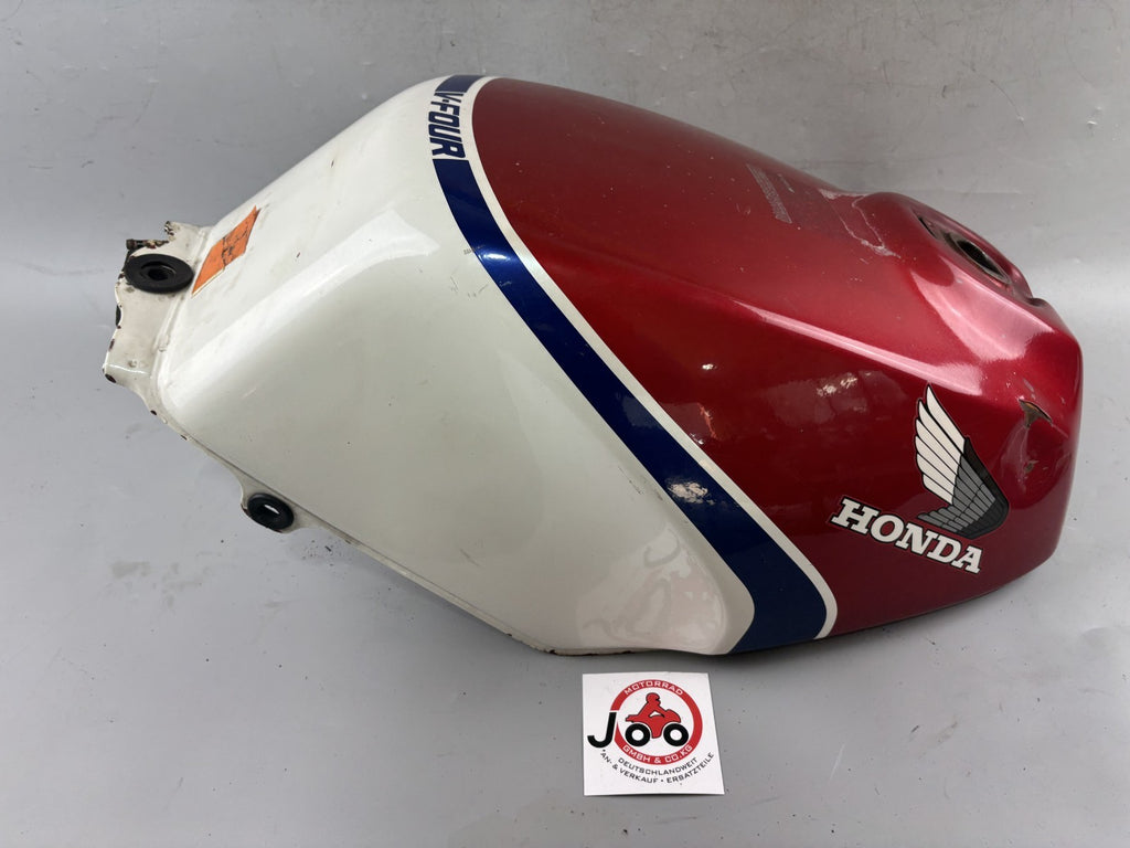 Honda VF 750 F RC15 Tank Treibstoff Kraftstoff Fuel Gas Gasoline Benzintank