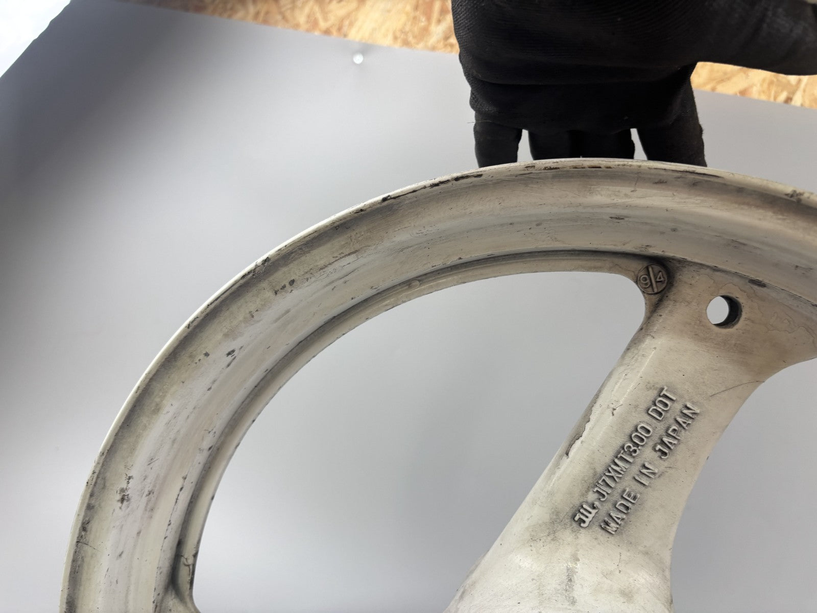 Suzuki GS500E GM51B Vorderradfelge Felge Rim Rad Speichen vorne front