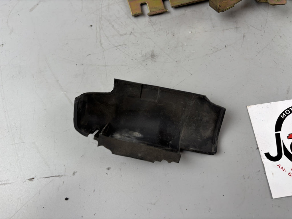Yamaha FZS600 Fazer RJ02 Zündspulen Halterung Holder Ignition