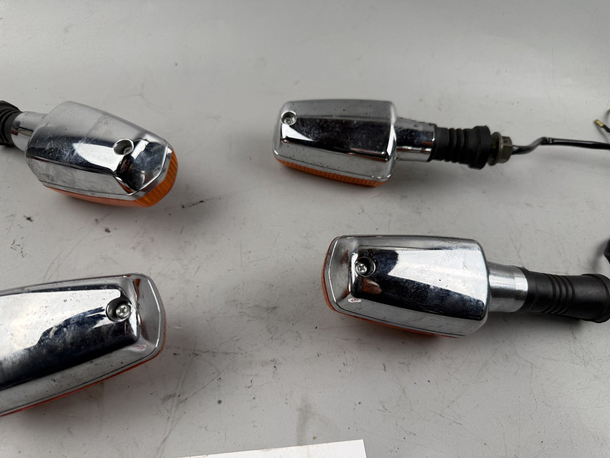 Yamaha XJR 1200 4PU Blinker Turn Signal Paar vorne front Blinkerset hinten back