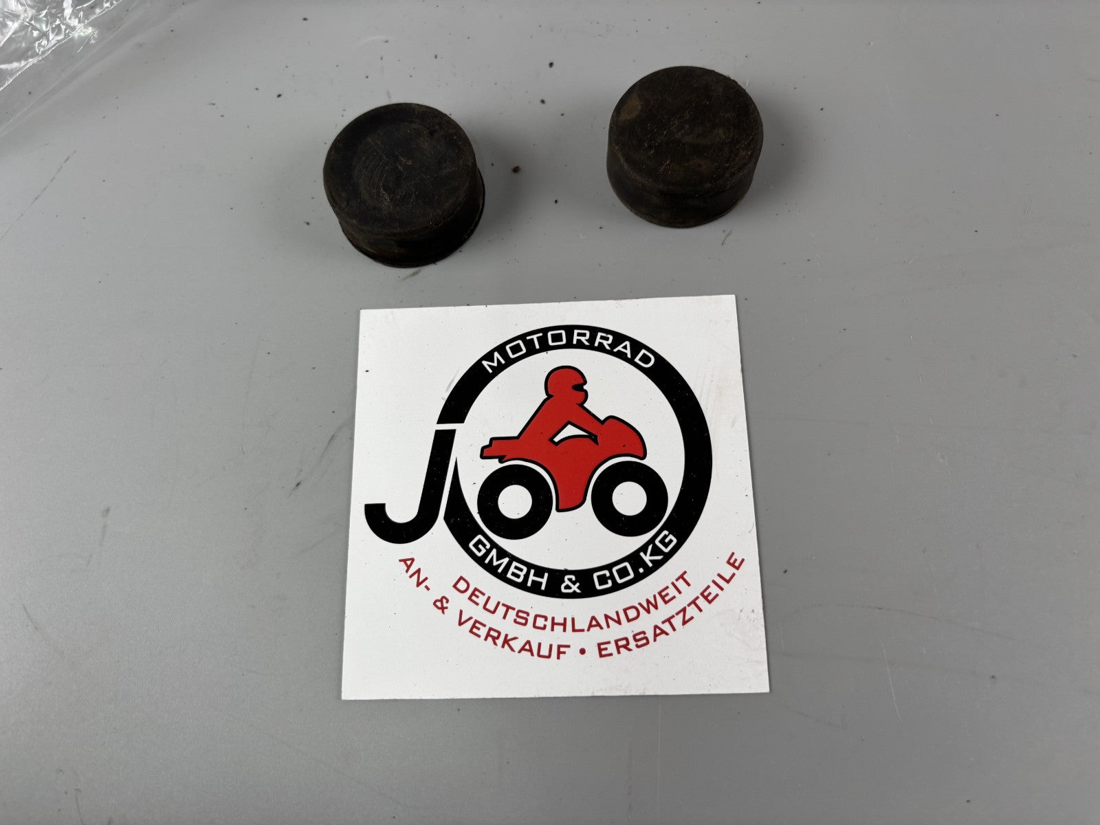 Kawasaki BN125A EL125 Eliminator Tankgummi Vibrationsschutz Holder Halter