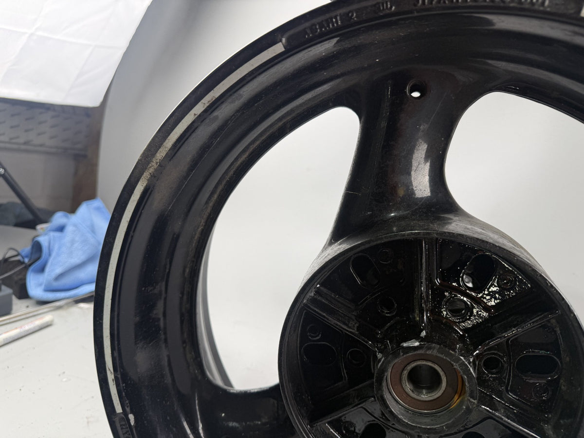 Suzuki GSX - R 1100 GV73C Hinterradfelge Wheel Felge hinten back Rad RIM