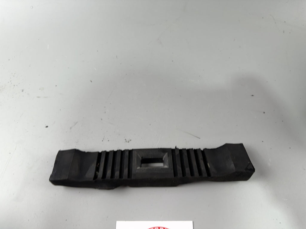 Yamaha XS 400 12E Tankgummi Halterung Holder Rubber Vibrationsschutz