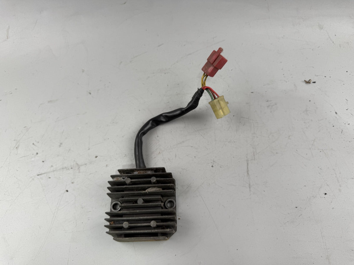 Honda CMX450 Rebell PC17 Gleichrichter Spannungsregler Electric