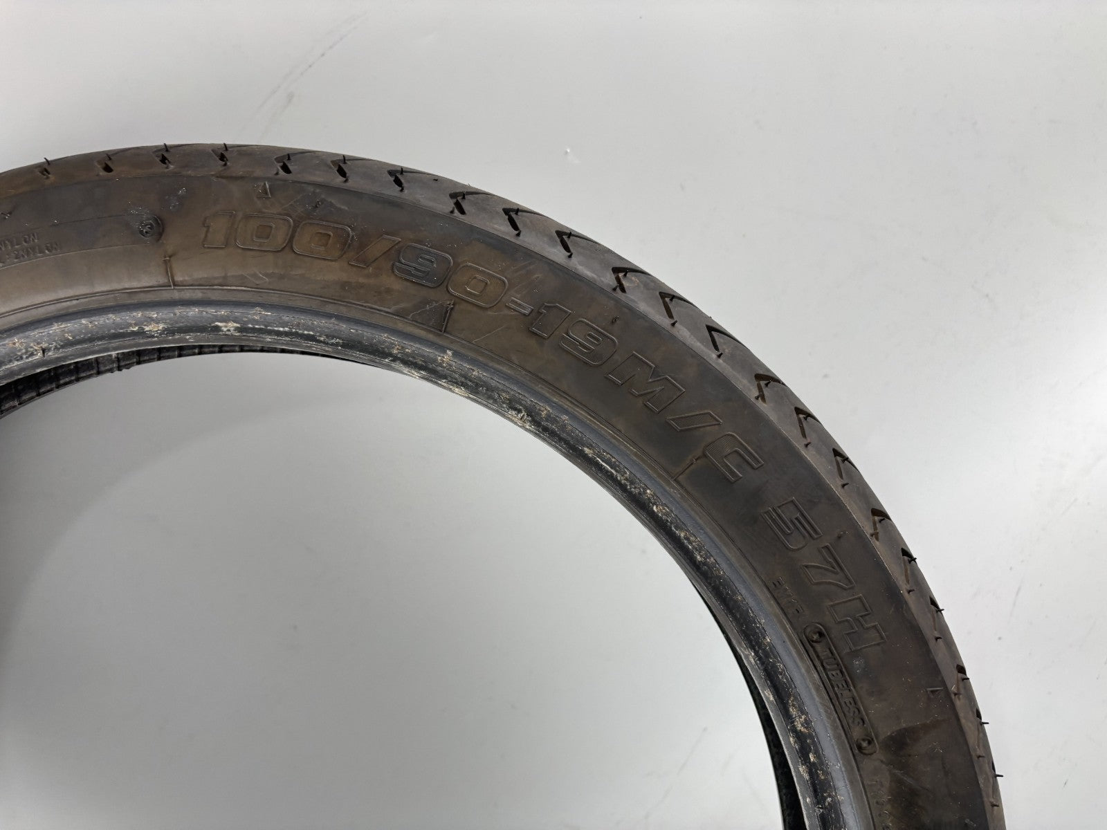Motorrad Reifen Wheel 100/90 19 Bridgestone Exedra Max 21/2022 DOT 4,1mm