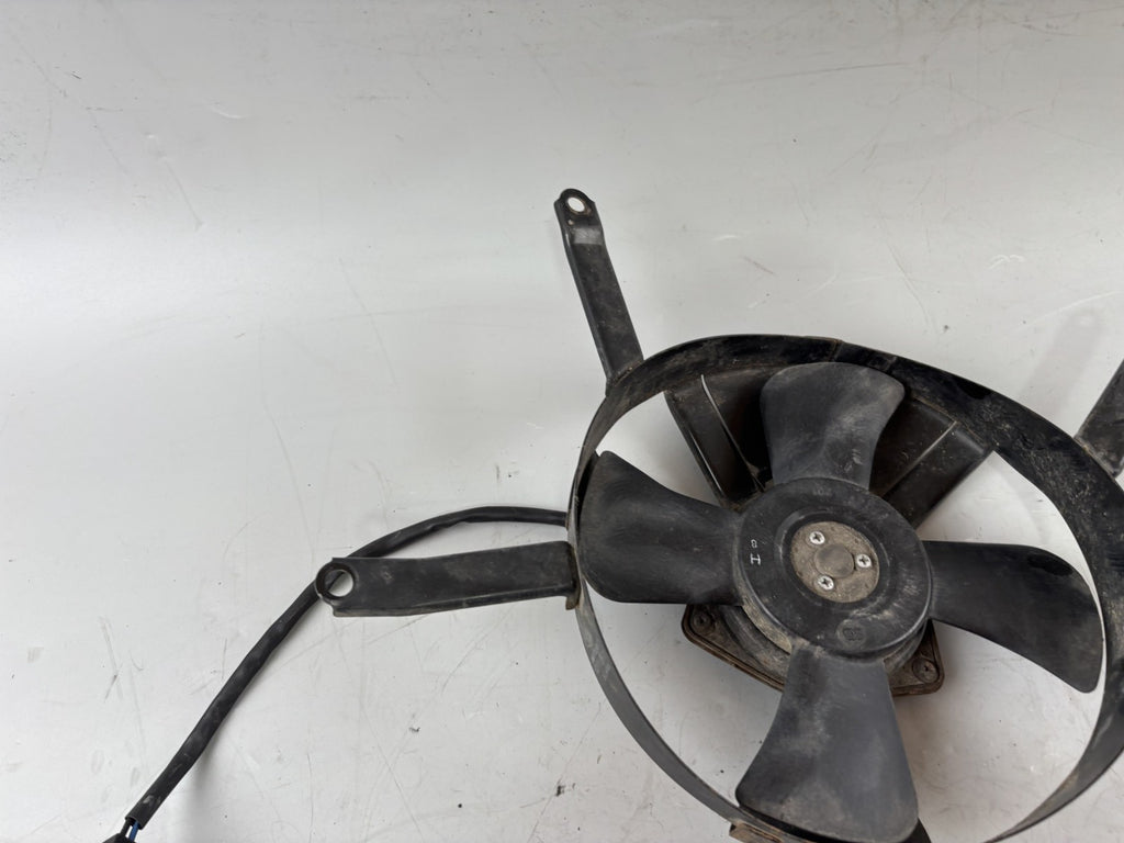Suzuki GSX-R 1100 W GU75C Ventilator Lüfter Lüftung Kühler Cooler