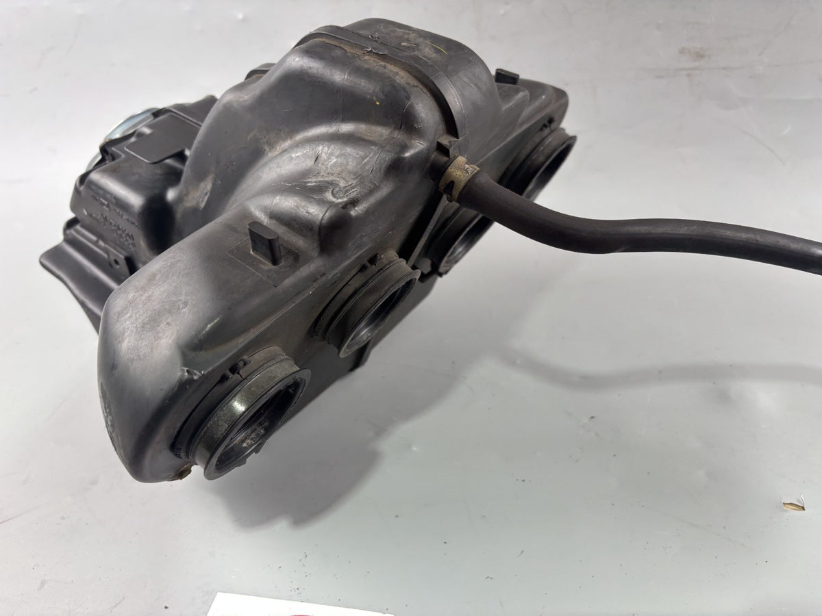 Suzuki GSX 1200 A3 Inazuma Luftfilterkasten Airbox Luft Ansaugung Motor