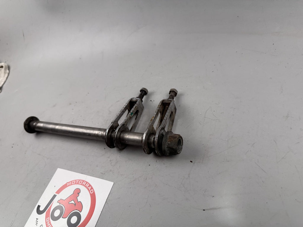 Honda XBR 500 PC15 Achse Steckachse Hinterradachse Kettenspanner