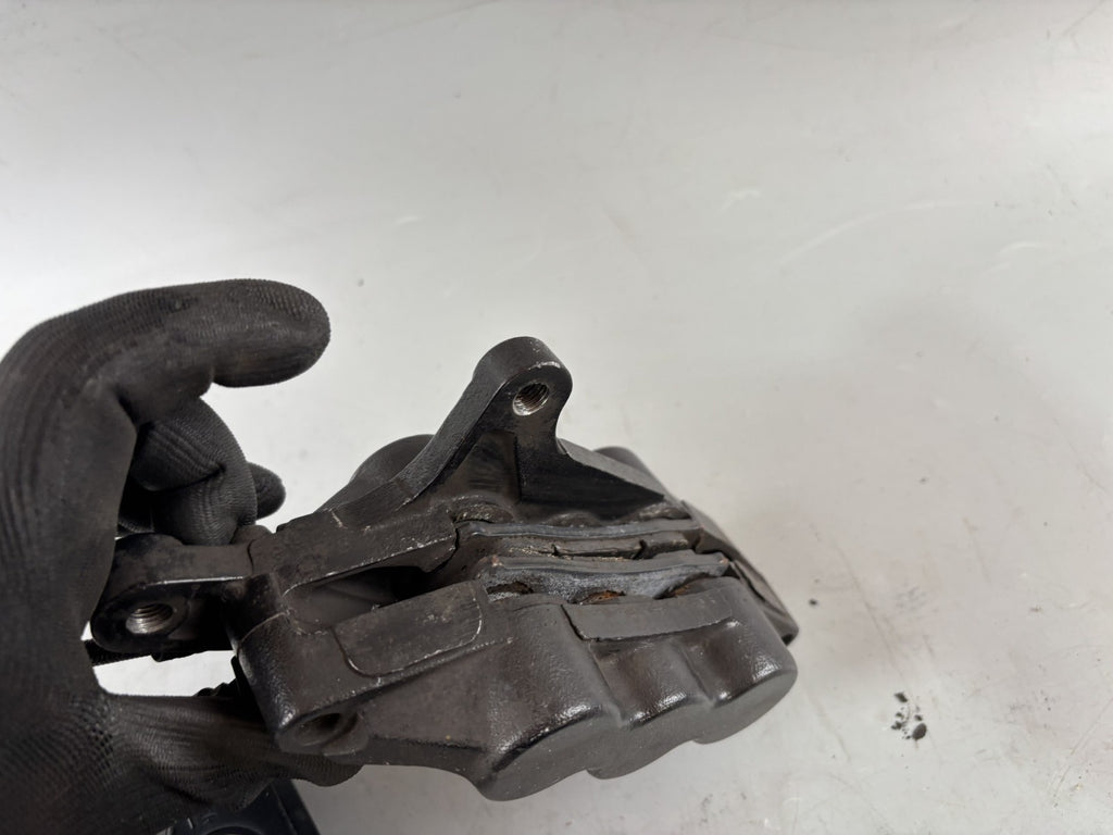 Suzuki GSX-R 1100 W GU75C Bremsanlage Bremse Brake Sattel Pumpe hinten back