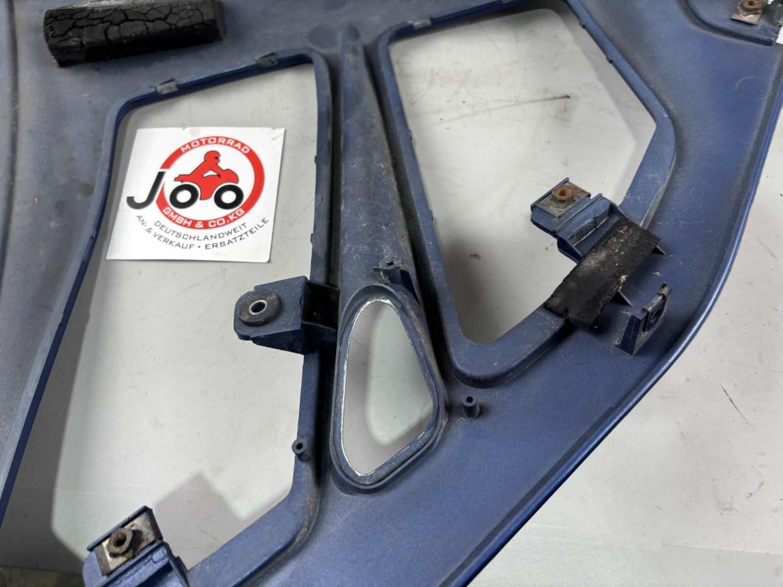 Suzuki RF 600 R GN76A Seitenverkleidung Sidecover Seitenteil front vorn rechts