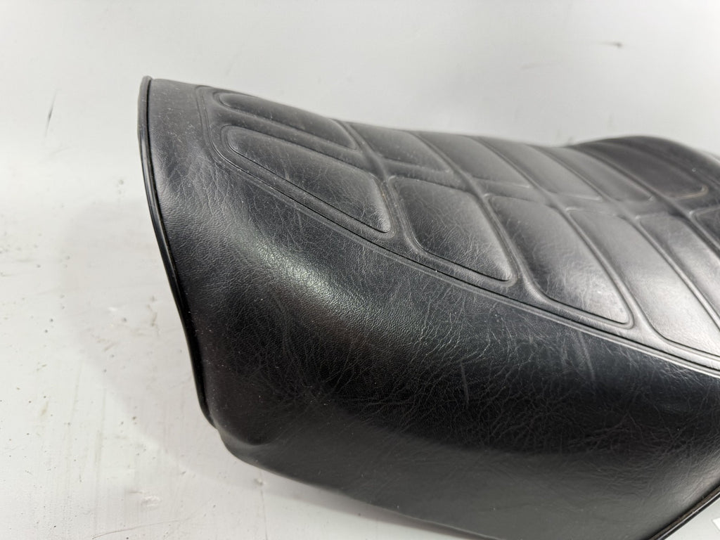 Suzuki GN250 NJ42A Sitzbank Seat Sitz Sitzkissen Bezug Polster
