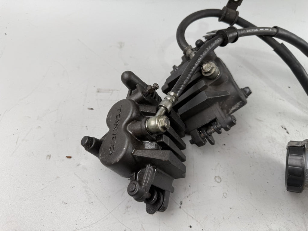 Suzuki SV650 S AV Bremsanlage Bremse Brake front vorne Bremssattel Bremspumpe