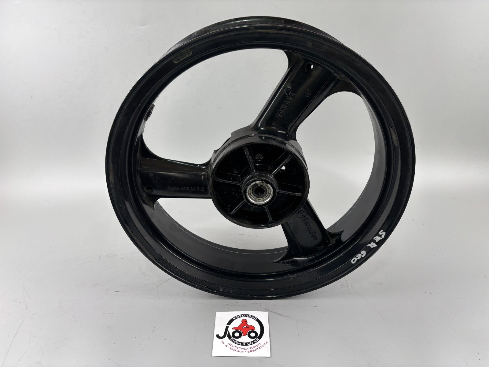 Yamaha SZR 660 Belgarda 4SU Hinterradfelge Felge Rim Rad hinten back Reifen