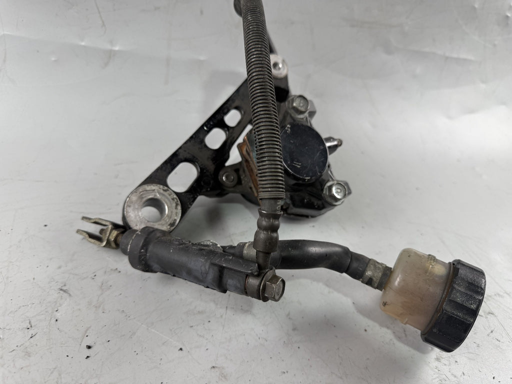 Yamaha XJ 600 Diversion 4BR 4LX Bremsanlage Brake Sattel Pumpe hinten back